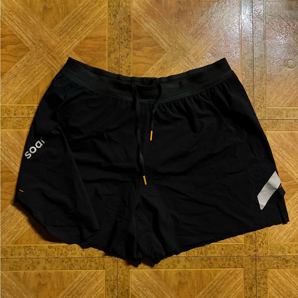 SOAR Mens Sz XL Running Shorts Mid Length Racing Marathon PAST SEASON